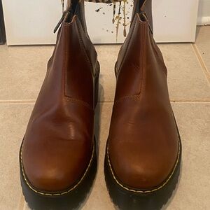 Chestnut Rometty II. Side zip, with rugged sole.